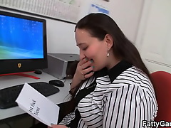 Chubby ass office lucrative tempts consumer come into possession of body adore